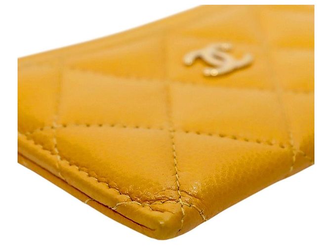 Chanel Tarjetero cartera de piel caviar amarilla - vista 7