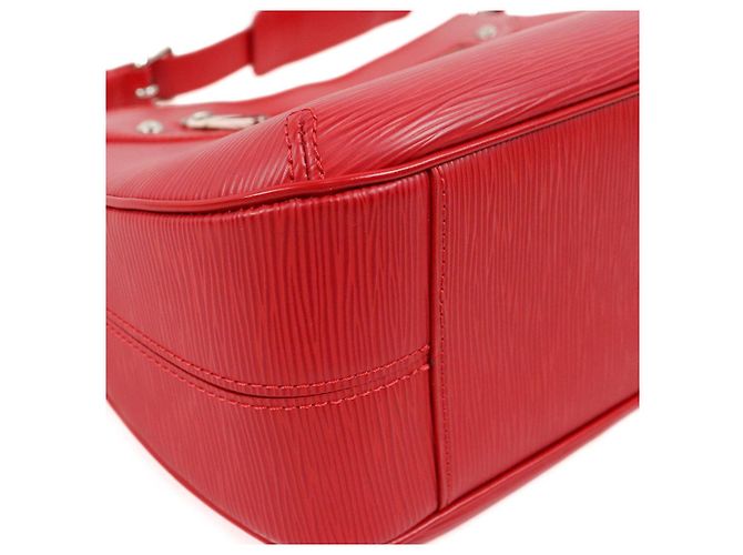 Louis Vuitton Borsa a tracolla Turenne in Epi rossa - vista 6