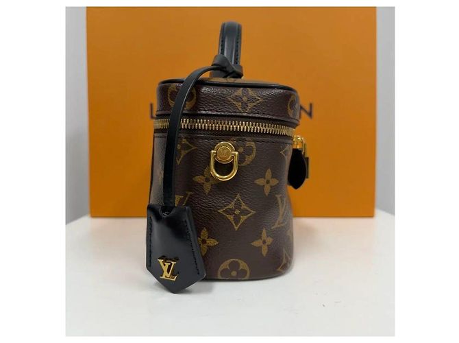 Louis Vuitton Vanity PM Monogram Marrone - vista 3