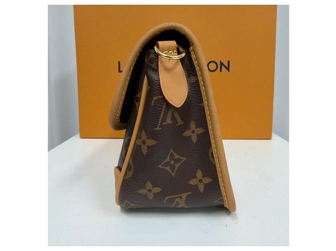 Louis Vuitton Diane Monogram Nero - vista 4