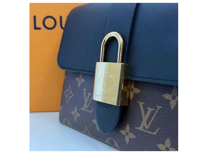 Louis Vuitton Borsa Tote Monogram Rocky BB - vista 5