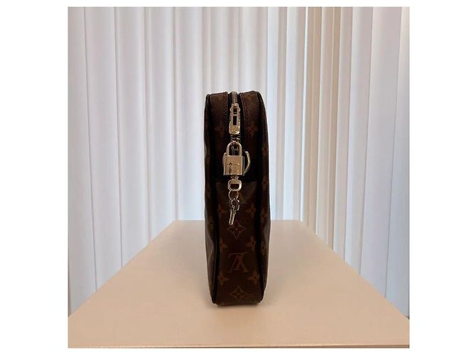 Louis Vuitton Monogram Macassar Porte Documents Voyage PM - vue 3
