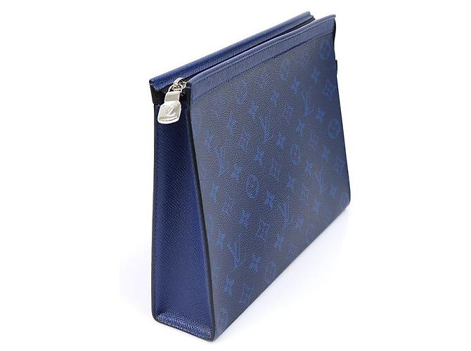 Louis Vuitton Pochette Voyage MM Clutch Pacific Blue Taigarama Monogram Eclipse Canvas - vista 2