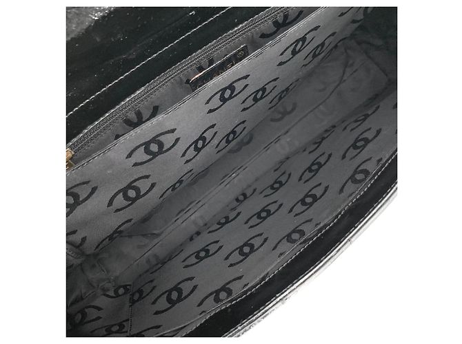 Chanel Borsa a tracolla in vernice Chocolate Bar - vista 8