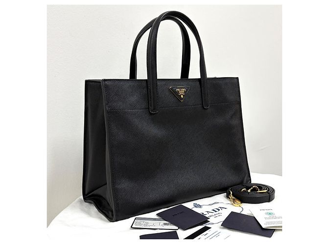 Prada Borsa Tote e Borsa a Tracolla in Saffiano con Logo Triangolare Nero - vista 3