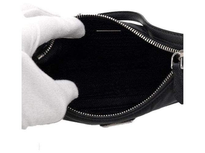 Prada Borsa Hobo Tote Re-Edition in Nylon Tessuto Nero - vista 6