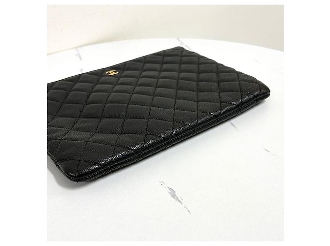 Chanel Borsa a Pochette Classic Caviar Black Medium - vista 6