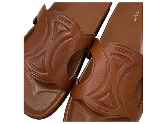 Céline Sandali slide in vitello beige con logo - vista 8
