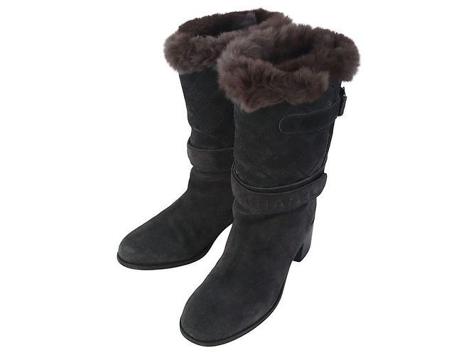 Chanel Quilted Suede Shearling Ankle Boots Size - view 3
