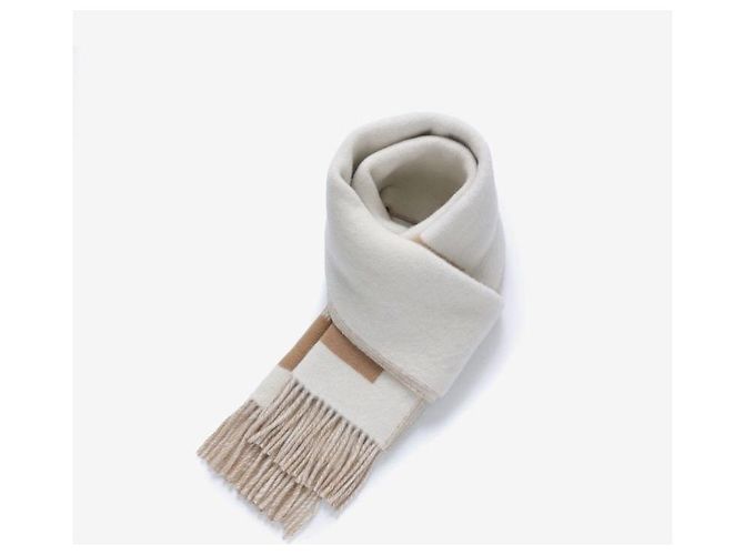 Jacquemus Sciarpa in jacquard con logo e frange - vista 6