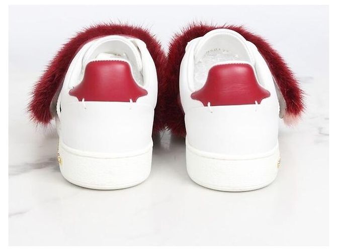 Louis Vuitton Baskets Frontrow en fourrure rouge édition limitée - vue 6