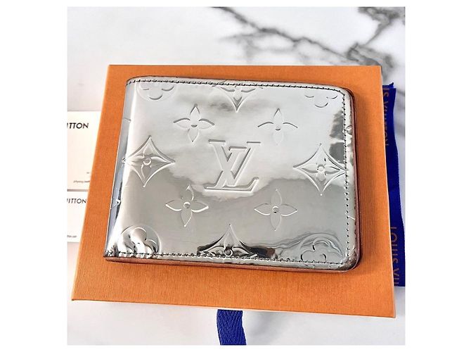 Louis Vuitton Portafoglio compatto con specchio Monogram Edizione Limitata - vista 2