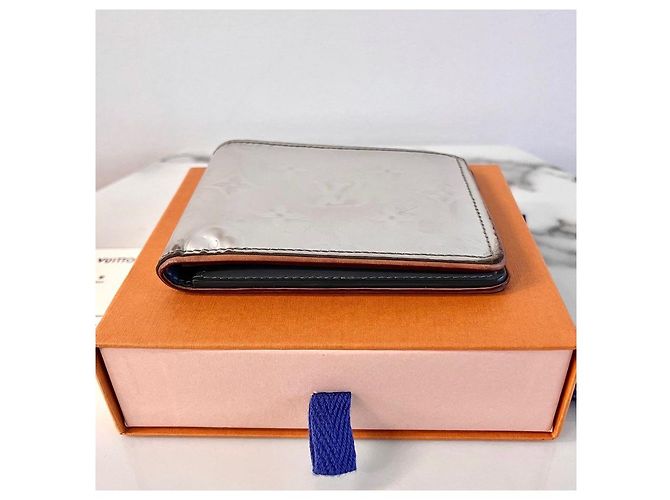 Louis Vuitton Portafoglio compatto con specchio Monogram Edizione Limitata - vista 8