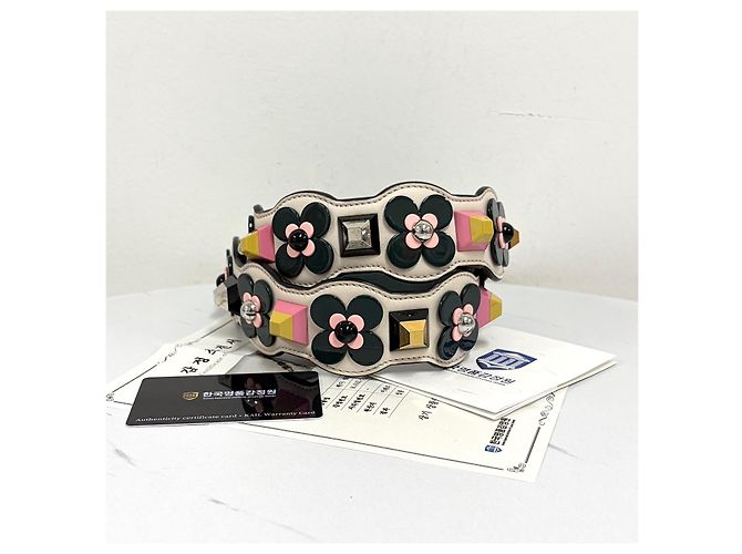 Alça Fendi Flower Stud Strap Castanho Couro - vista 3