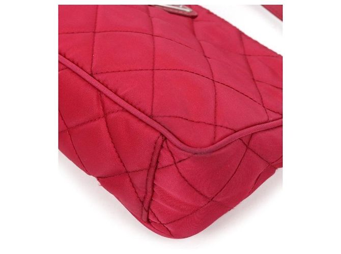 Prada Bolsa de ombro acolchoada em nylon rosa com corrente - vista 6