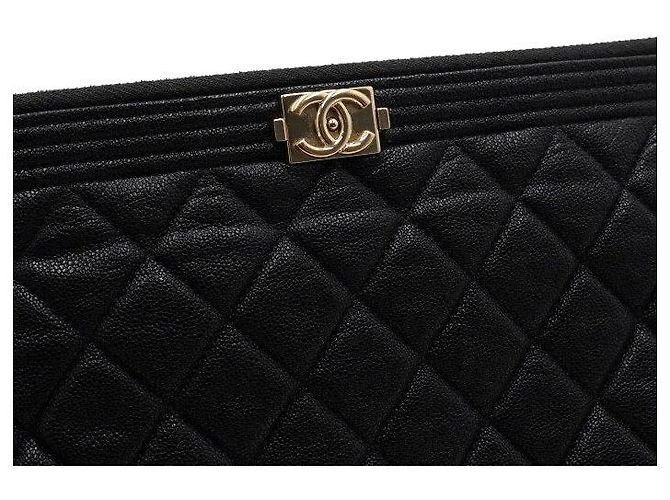 Chanel Borsa a pochette Boy New Medium in caviale nero - vista 9