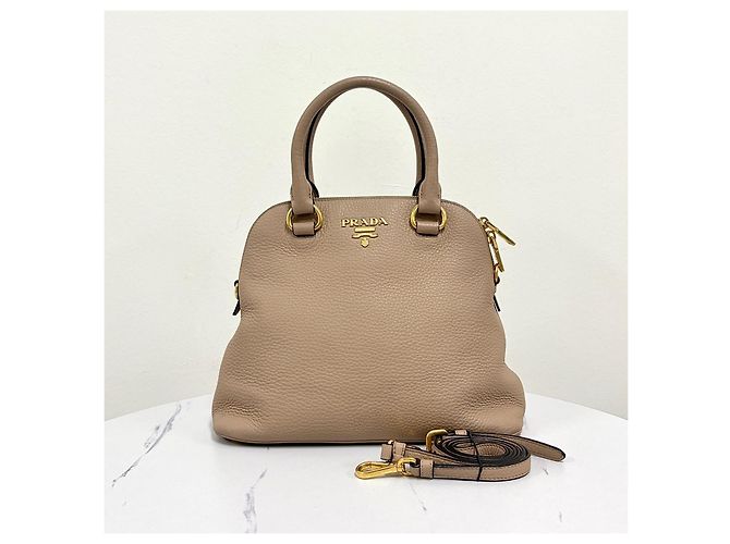 Prada Borsa a tracolla Mini Dome Tote in Vitello Daino - vista 9