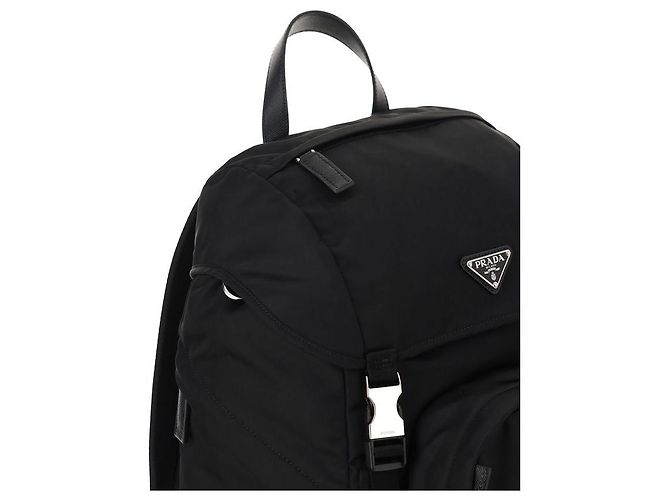 Prada Sac à dos en polyamide recyclé noir - vue 4