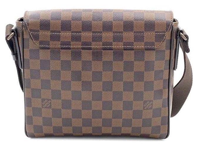 Louis Vuitton District PM Crossbody Bag - Ansicht 4
