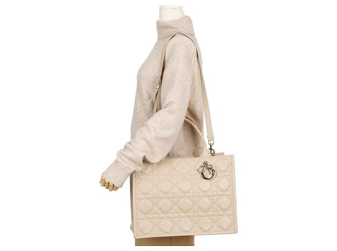 Dior Borsa a Tracolla Book Tote Medium - vista 11