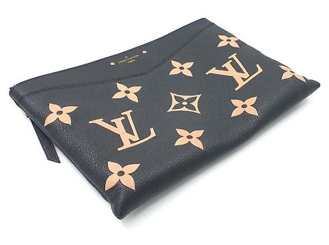 Clutch Louis Vuitton Daily Empreinte Pelle Marrone - vista 2