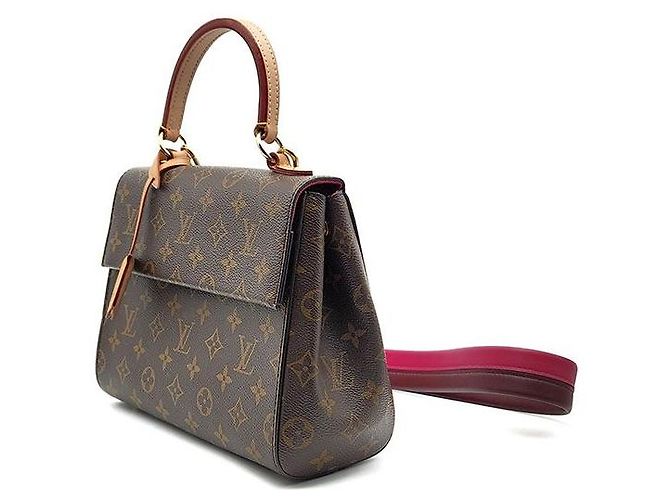 Louis Vuitton Monogram Cluny BB Marrón - vista 2