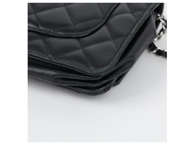 Chanel Borsa a tracolla WOC classica in pelle di agnello nera con hardware argento - vista 10