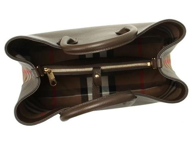 Burberry mala Medium em couro Burman Check - vista 4