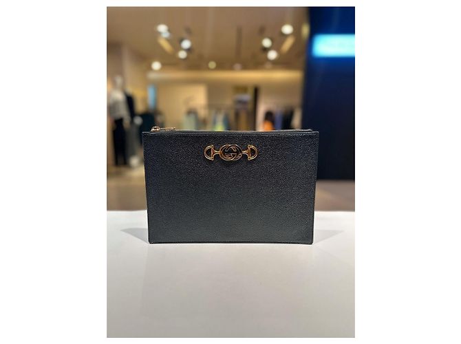 Gucci Clutch in pelle nera - vista 2
