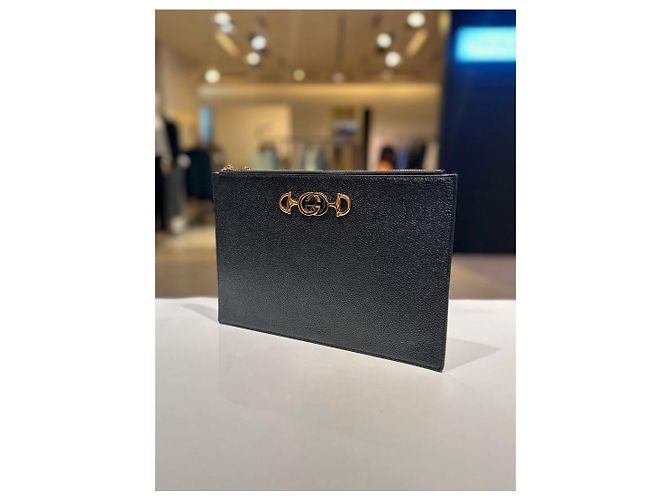 Gucci Clutch in pelle nera - vista 3