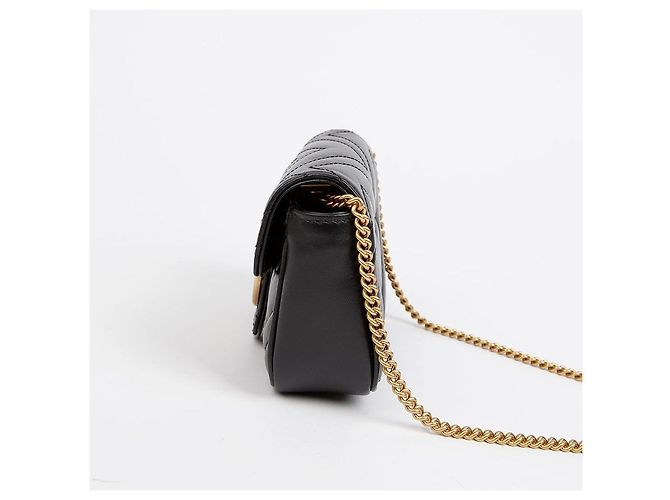 Gucci Borsa a tracolla GG Marmont Super Mini Matelassé nera da donna - vista 5
