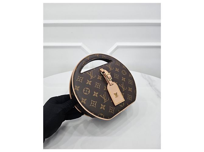 Louis Vuitton Monogram Around Me PM - vista 2