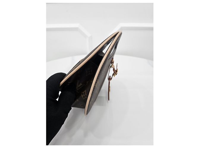 Louis Vuitton Monogram Around Me PM - vista 7