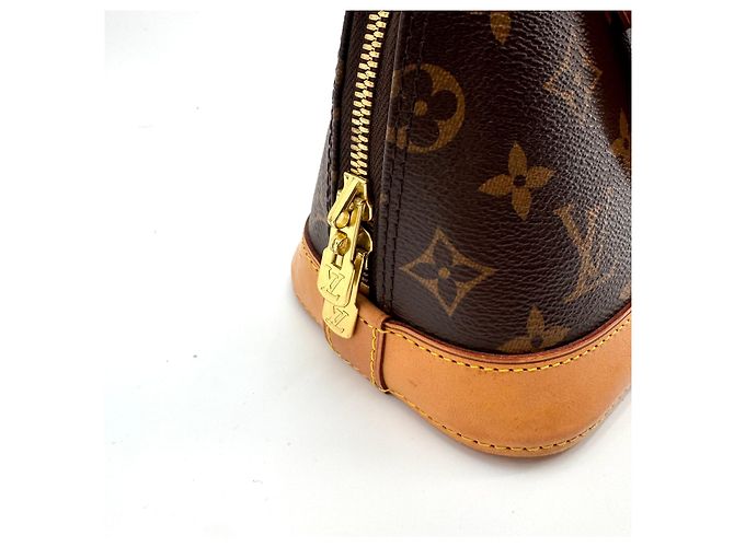 Louis Vuitton Alma BB Monogram Handtasche - Ansicht 3