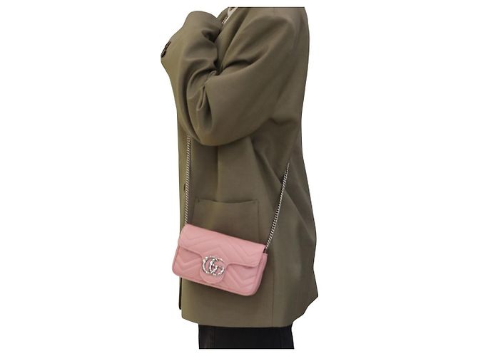 Gucci Borsa super mini a tracolla GG Marmont matelassé - vista 9