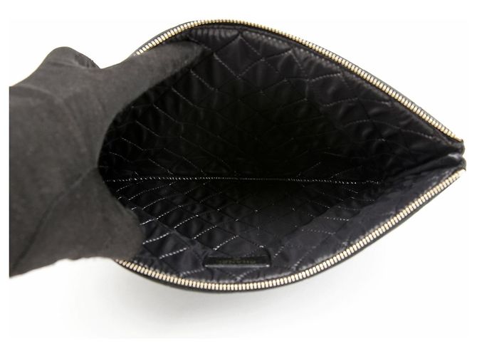 Chanel Nova Bolsa Limited Valentine Medium - vista 12
