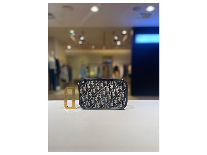 Dior Clutch Oblique Gold con anello a D - vista 2