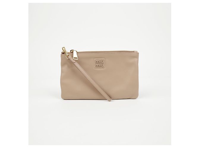 Clutch Miu Miu Logo Strap in pelle marrone - vista 2