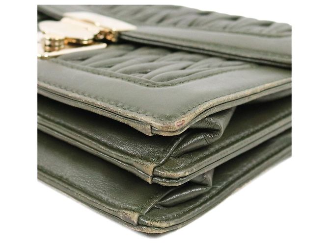 Miu Miu Borsa a tracolla matelassé con catena Khaki - vue 5