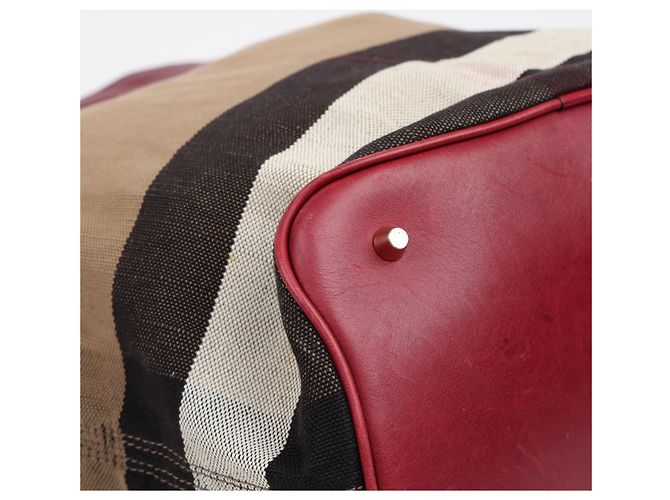 Burberry Borsa a secchiello a tracolla in tela House Check Medium Burgundy - vista 12