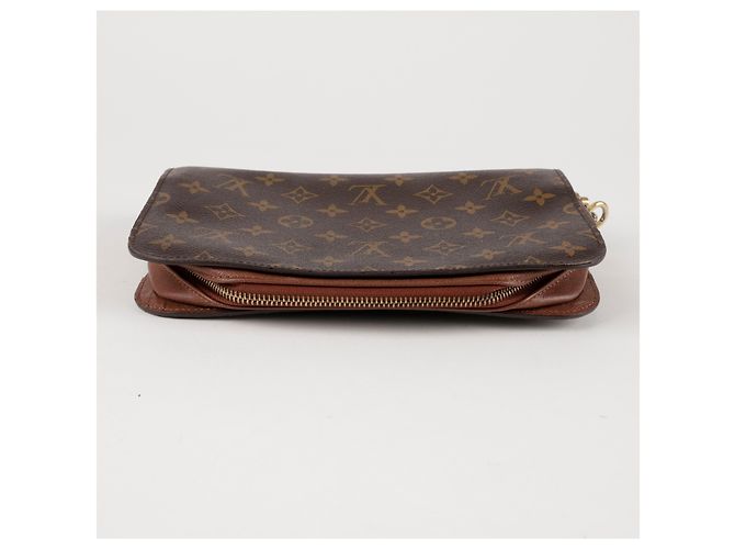 Louis Vuitton Pochette Orsay Second Clutch in Monogram Canvas - vista 3