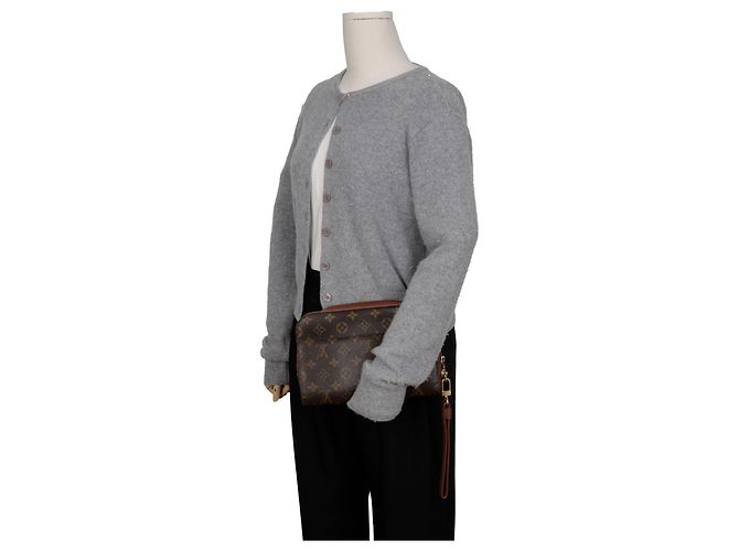 Louis Vuitton Pochette Orsay Second Clutch in Monogram Canvas - vista 9