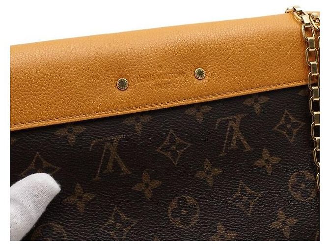 Louis Vuitton Borsa a tracolla Palace Gold Chain in Monogram Canvas - vista 11