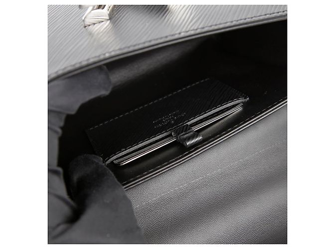 Louis Vuitton Borsa a tracolla Twist PM Black - vista 9