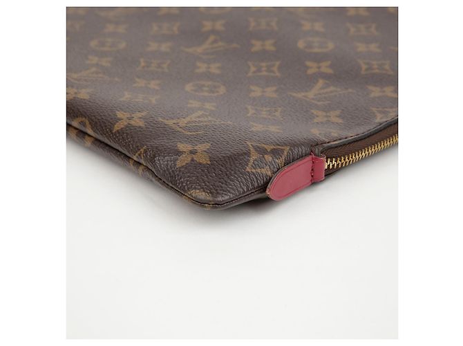 Louis Vuitton Etui Boyaj GM Monogram Clutch Fuchsia - vista 8