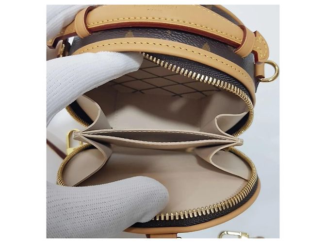 Louis Vuitton Berretto Monogram Beanie Bouatt Chapeau - vista 8