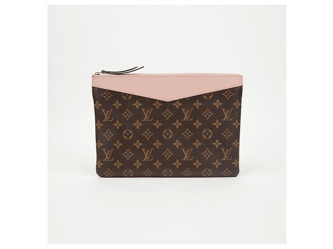 Louis Vuitton Pouch Daily Monogram Canvas Rose Powder - vista 2