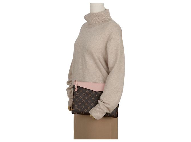Louis Vuitton Pouch Daily Monogram Canvas Rose Powder - vista 8
