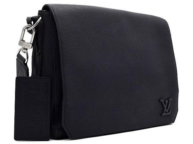 Louis Vuitton Borsa Messenger Aerogram Navy Takeoff MM - vista 3
