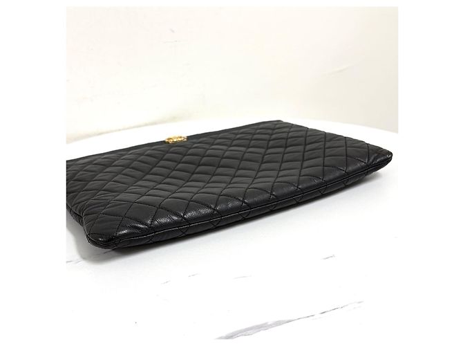 Chanel Borsa a Pochette Caviar Boy Gold Black - vista 6